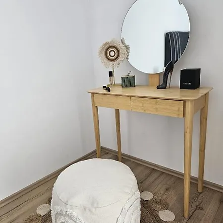 Apartment Whitehill House